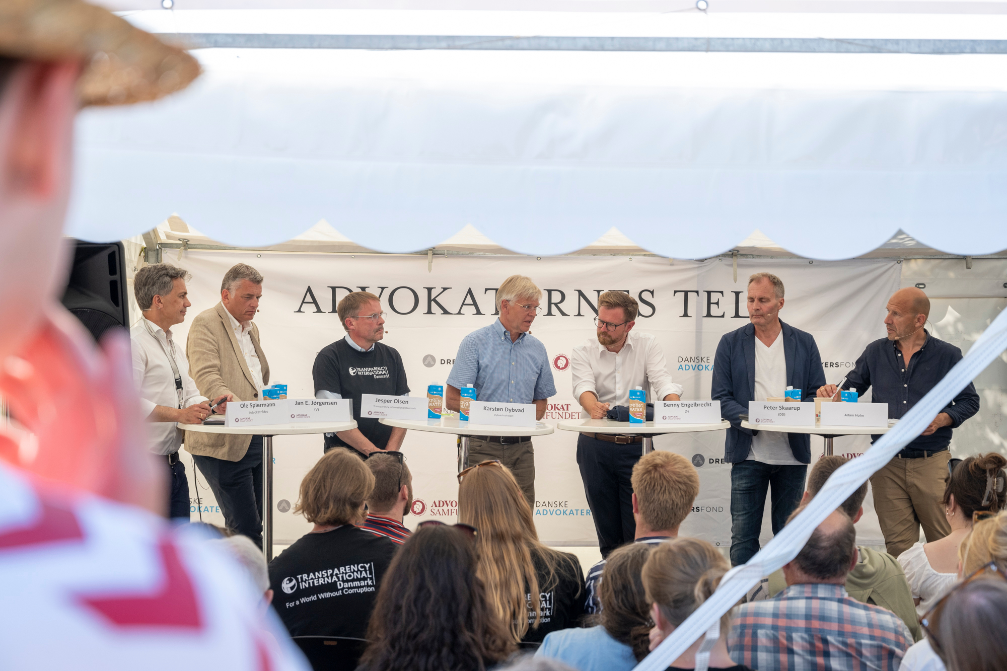 På dette års Folkemøde havde Advokatsamfundet samlet et panel af politikere og eksperter til debat om, hvorvidt juraen er gledet i baggrunden.